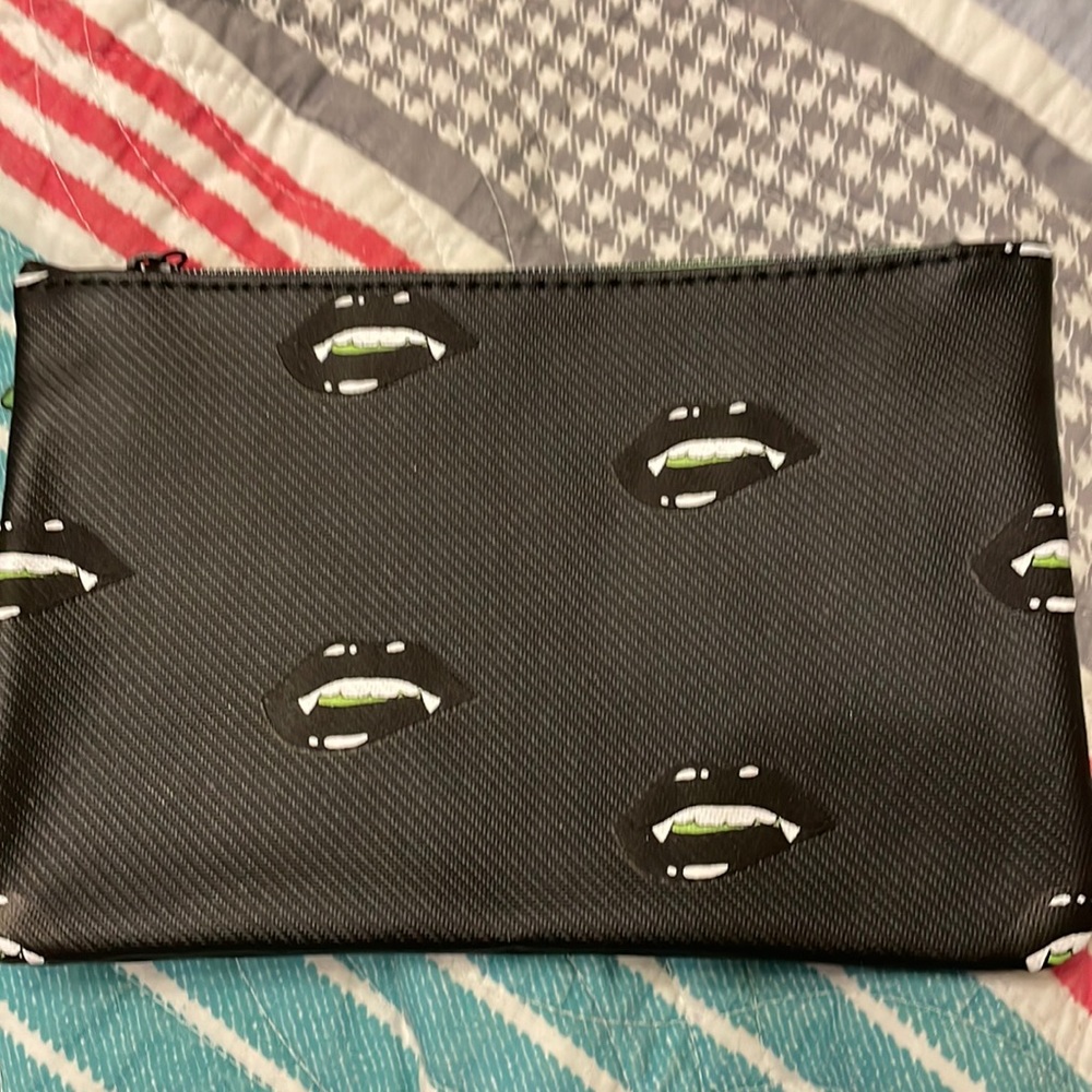 Ipsy Make-up Bag